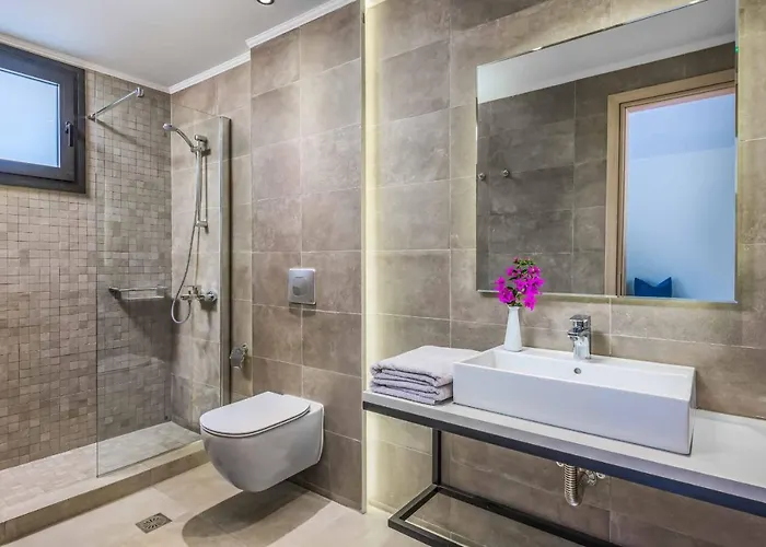 Lambis Harmonia Villa *