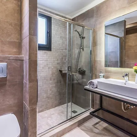 Lambis Harmonia Villa