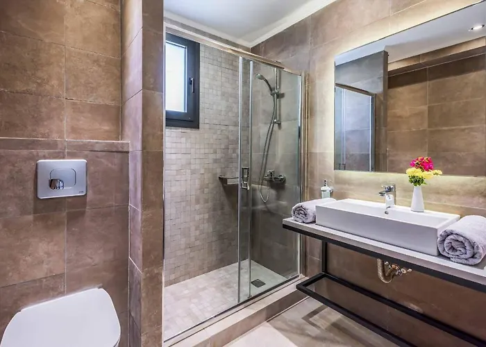 Lambis Harmonia Villa